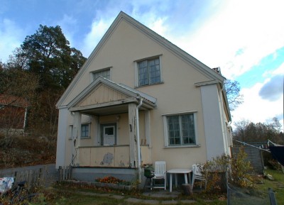 tumba hus 04.04.JPG